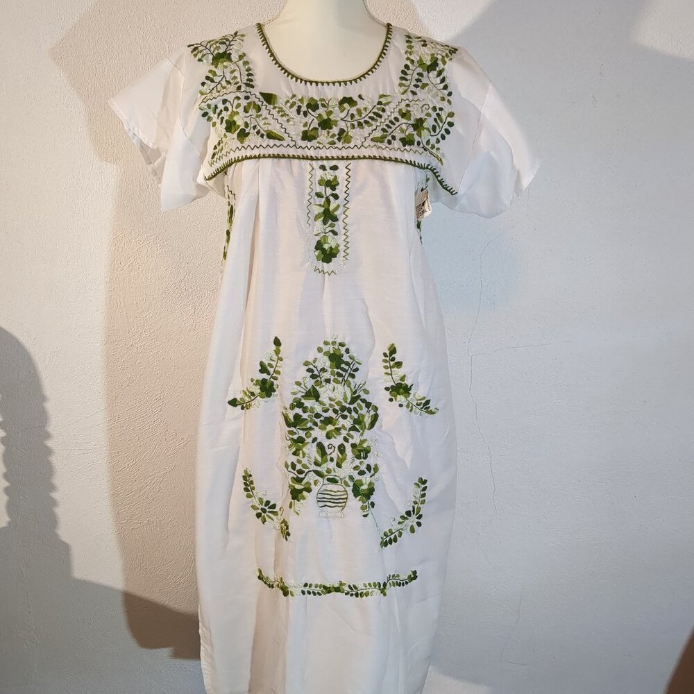 NWT White Green Embroidered Latin Dress
